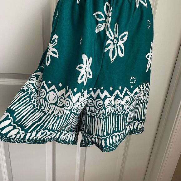 American Weekend Floral Bermuda Shorts XL Green White - Picture 5 of 7